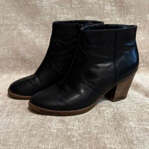Crown Vintage Black Leather Ankle Booties